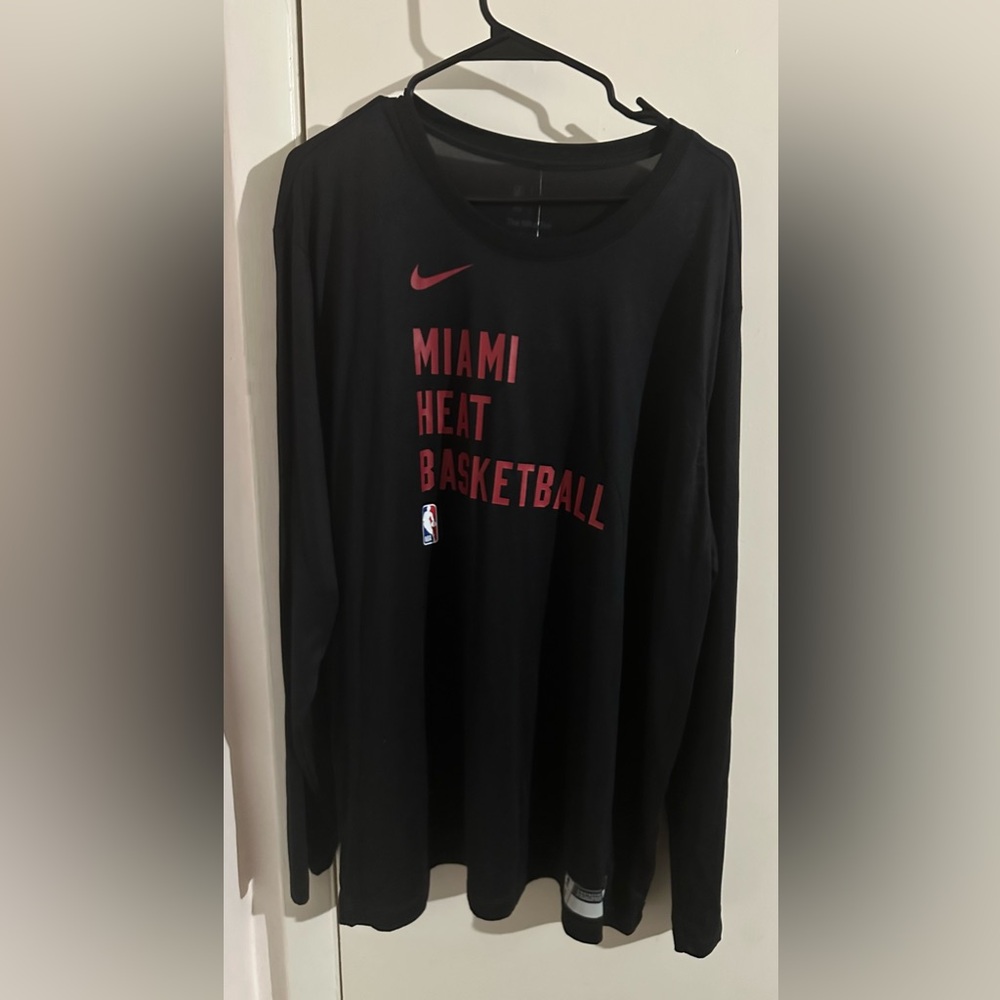 Miami Heat Nike NBA Authentics Long
Sleeve Shirt Men's Black New